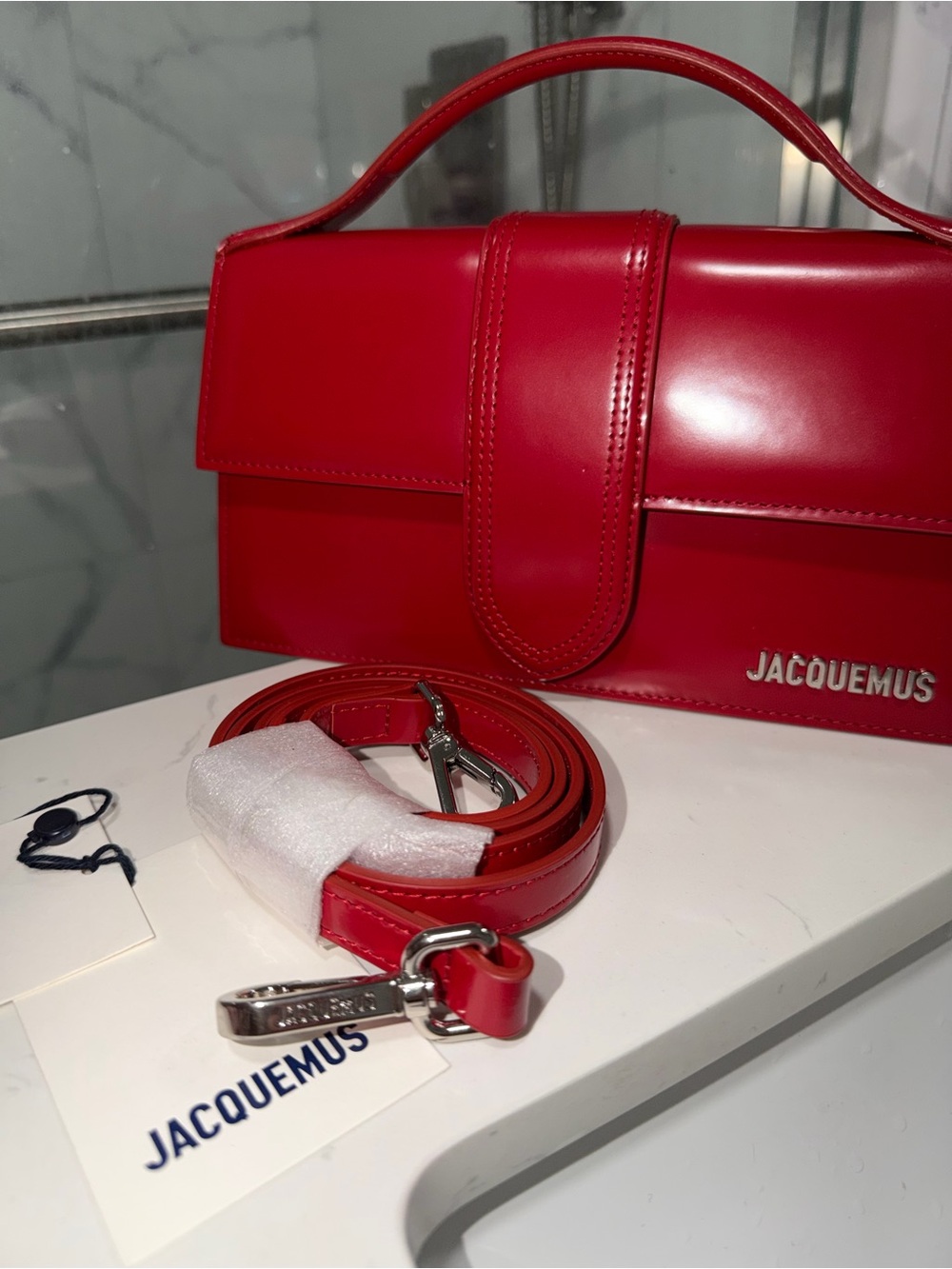 JACQUEMUS NWT PERFECT CONDITION RED LE GRAND BAMBINO W TAGS AND SHOULDER STRAP.